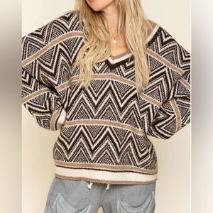 POL Cropped V-neck Sweater Aztec Pattern Relaxed Fit Women’s Size Medium